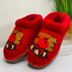 Cool fashion slippers